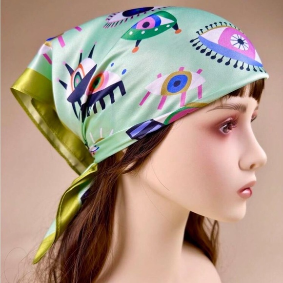 pistachio Green Wrap with evil eye scarf - Picture 3 of 4